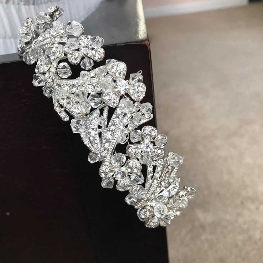 Wedding Tiara - Picture 4 of 8